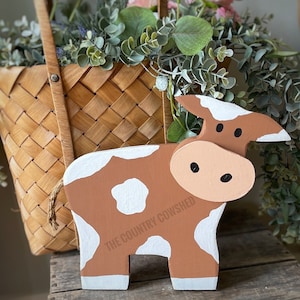 Cow yard stakes, spring yard stakes, wood stakes, cow outdoor decorations, cow garden stakes, Farm animal yard art, farmhouse stake