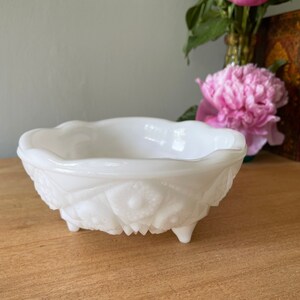 Vintage Milk Glass Footed Bowl, Milk Glass Bowl, Vintage Milk Glass, Quilted Milk Glass Design, Unique Milk Glass Bowl, Retro Kitchen