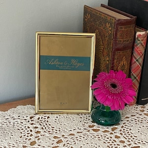 Vintage Brass Picture Frame, Vintage Frame, Brass Picture Frame, Vintage Picture Frame, Vintage Brass Frame, Brass, 5x7 Brass Fame