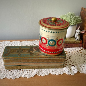 Vintage Metal Tins, Pair of Vintage Tins, Raised Textured Tin, Vintage Tins, Vintage Biscuit Tins, Flower Candy Tin, Vintage Storage, Tin