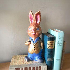 Vintage ceramic bunny, ceramic bunny, vintage bunny, vintage Easter decorations, Ceramic Rabbit, Vintage Spring Decor, Retro Bunny Mold