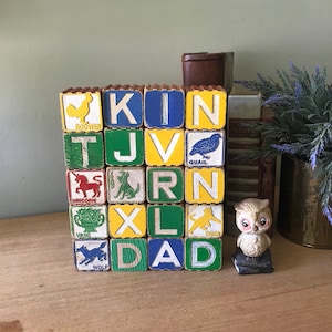 Bloques vintage, bloques de madera, bloques vintage para niños, decoración infantil, letras de madera vintage, alfabeto, bloques de animales, juguetes vintage, 1 5/8”