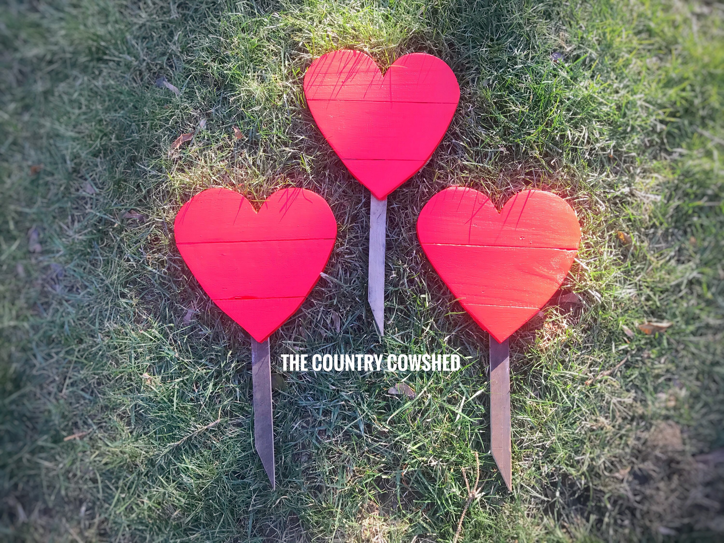 Heart yard stakes spring yard stakes wood stakes Valentines | Etsy