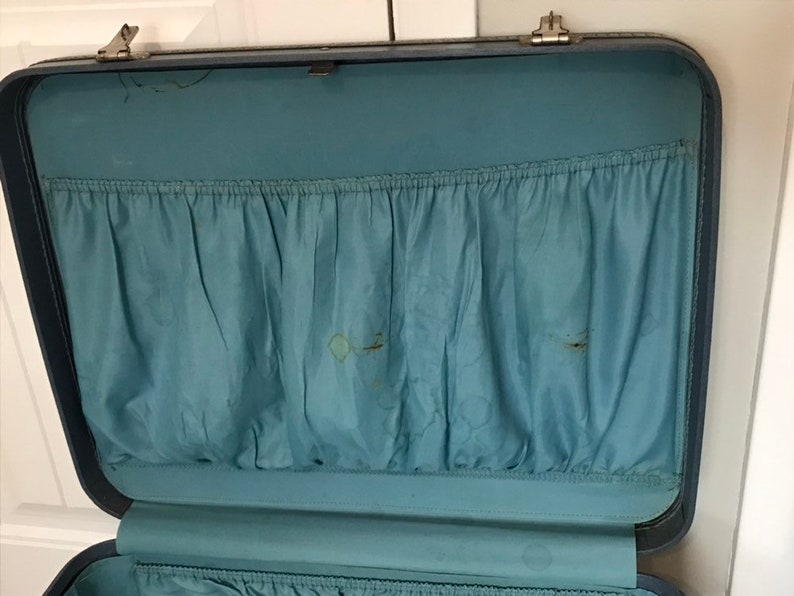 Vintage blue suitcase, vintage monarch suitcase, Vintage luggage image 10