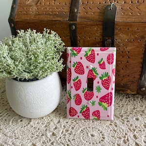 Strawberry Light Switch Cover, Single Light Cover Plate, Plastic Strawberry Switch Cover, Boho Bathroom, Vintage Bathroom, Kitchen Outlet