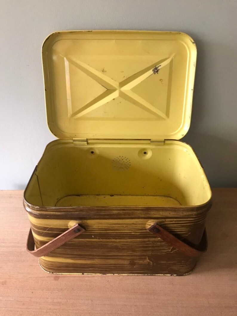 Vintage Picnic Basket Vintage Metal Basket Vintage Easter Etsy