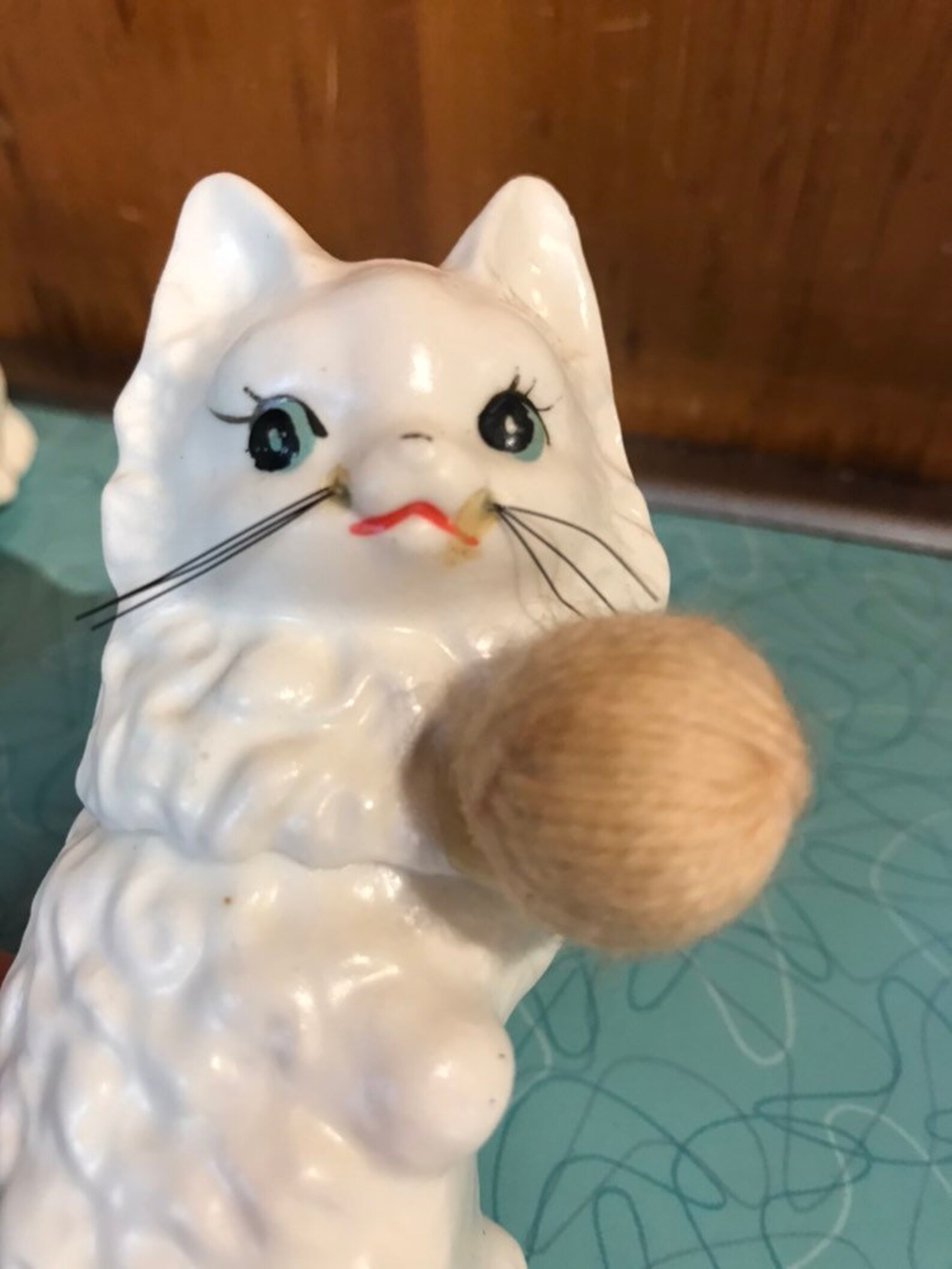 Vintage kitty salt and pepper Cat salt pepper shakers salt Etsy