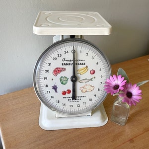 Vintage Scale, Vintage American Family Scale, Vintage Kitchen Scale, Metal Scale, White Metal Scale, Dietary Scale, Vintage Food Scale