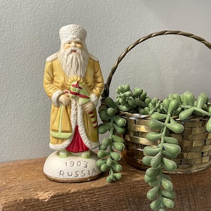 Santa of the Nations, Vintage Santa Figurine, Ceramic Figurine Russia, Russian Santa, Vintage Santa, Small Santa Figurine, Santa Collection