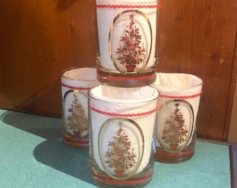 Set of 4 Vintage Christmas Glasses, Vintage Christmas Tree glasses, holiday glasses, Christmas tree glasses, vintage Christmas
