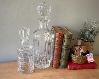 アンティークの吹きガラスチェコ製ボヘミアンガラスの精霊ボトル