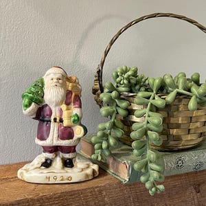 Papá Noel a través de los años, 1920 Figura de cerámica contemporánea de Papá Noel, Papá Noel vintage, Figura de porcelana de Papá Noel, Papá Noel coleccionable, Papá Noel