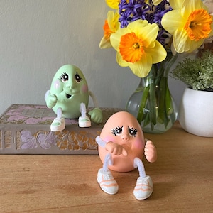 Vintage Anthropomorphic Eggs, Vintage Food Art, Retro Easter Eggs, Unique Kitchen Decor, Anthropomorphic Easter Egg, Funny Kitchen Art