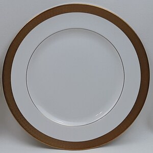 Waterford China, &quot;Kells, Gold&quot; - One (1) Dinner Plate - LIKE NEW