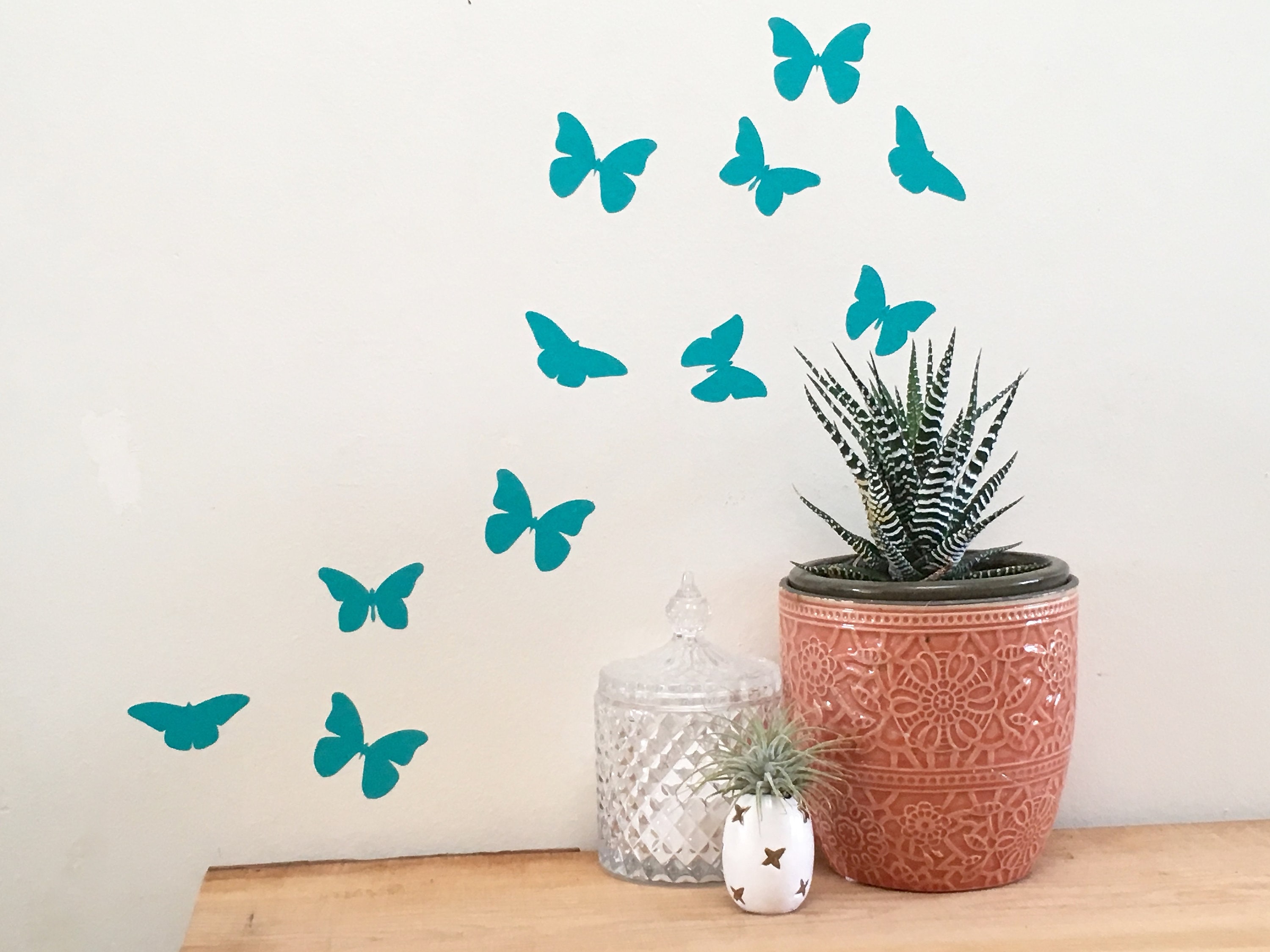 Decorazioni Parete A Farfalla - Set Di 24 Adesivi Riusabili In PVC, Dimensioni Diverse, Colore Celeste Pastello, Per Cameretta E Feste - 2