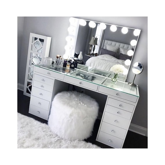 vanity mirror and desk with lights