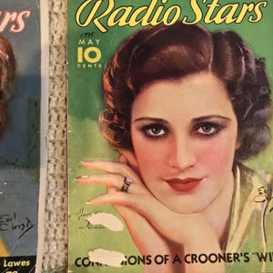 Lot med 3 antika tidskrifter, Radio Stars 1935 & 1936 och Photoplay Magazine 11/1930, massor av foton och reklam, bilar, cigaretter, skådespelare