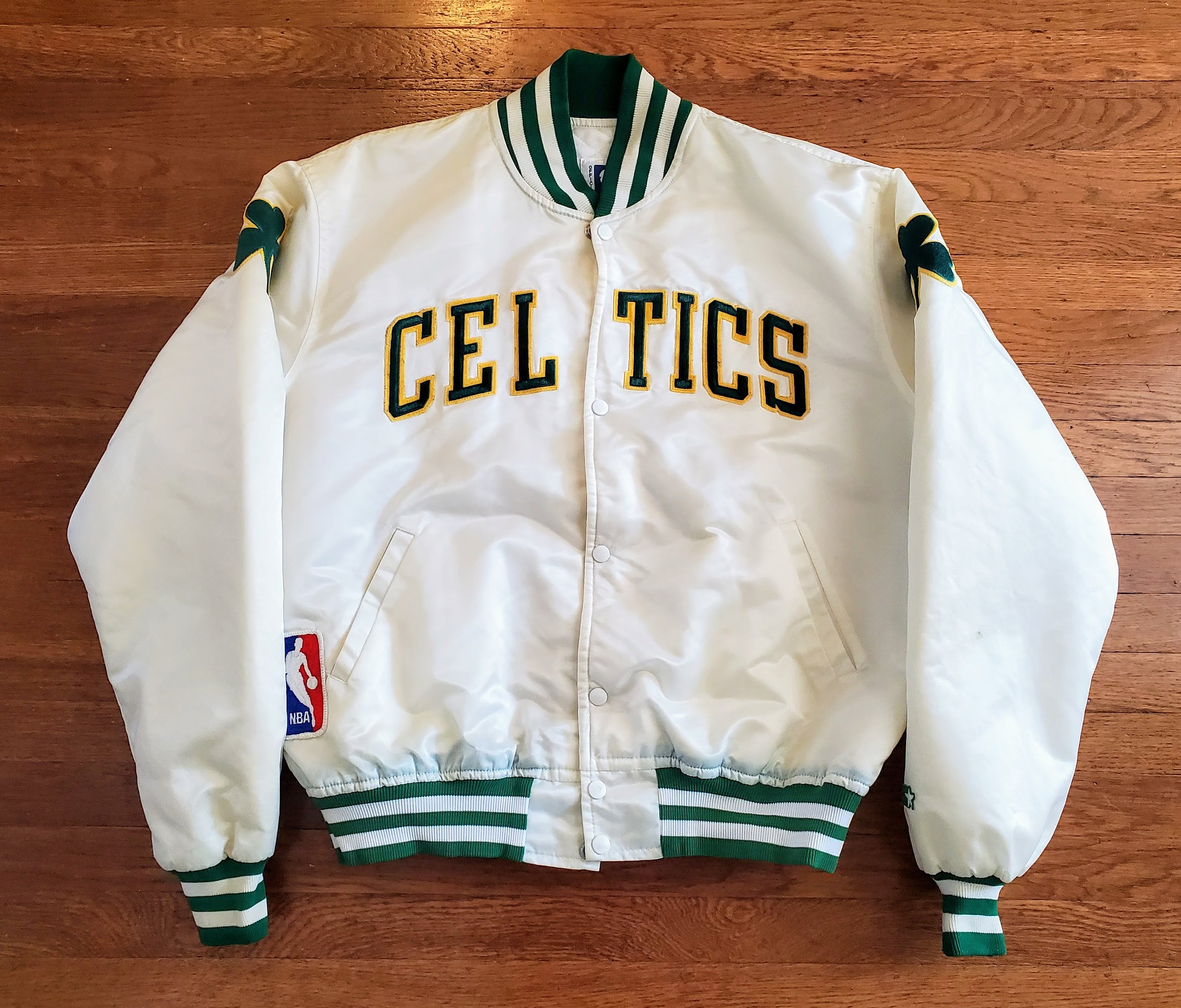 Maker of Jacket Sports Leagues Jackets NBA Teams Black Vintage New York Knicks Varsity