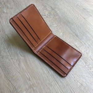 Cartera bifold de cuero