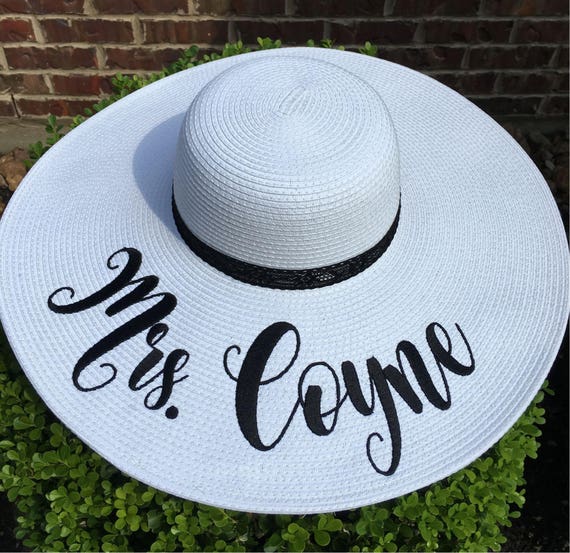 beach please floppy hat