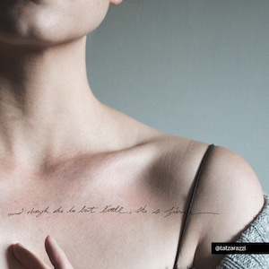 Cita feroz, tatuaje temporal, Shakespeare, niña fuerte y valiente, mujer, delicada, delicada, cita inspiradora, escritura, caligrafía cursiva