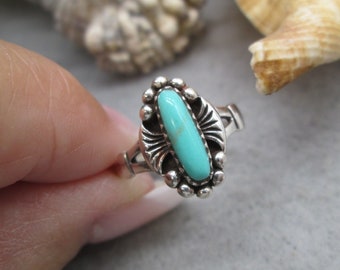 Sterling Turquoise Ring>925 Sterling Native Turquoise ring,Dainty Turquoise Ring,Native Southwest Turquoise Ring,Boho ring,Tribal Ring