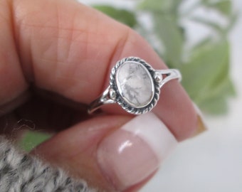 White Buffalo Turquoise ring>925 Sterling White Buffalo Ring,Dainty White Buffalo ring,Custom 925  Ring,Southwestern Ring,Small 925 ring