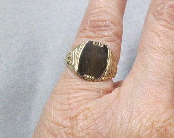 Solid 10kt.Gold Signet/Monogram/Initial Rings>Unisex>10kt.Real Gold ring,Gold Signet ring,Birthday gift,Monogram ring,Personalize,10kt.Gold