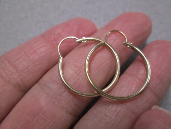 14kt.Gold Hoop Earrings>14kt.Everyday Hoops>Real … - image 1