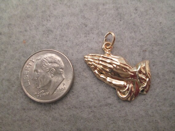 14kt.Gold PRAYING HANDS Pendant>Solid 14kt.Gold P… - image 3