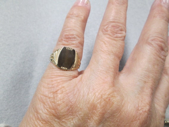 Solid 10kt.Gold Signet/Monogram/Initial Rings>Unisex>10kt.Real Gold ring,Gold Signet ring,Birthday gift,Monogram ring,Personalize,10kt.Gold