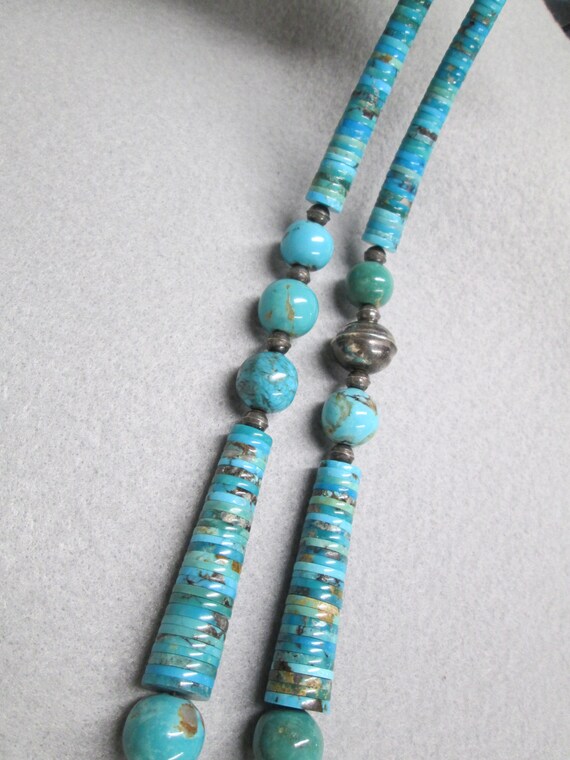 Museum Vintage Santo Domingo Turquoise Native American Jewelry Silver Necklace Museum Vintage Santo Domingo Turquoise Native American Jewelry Silver Necklace