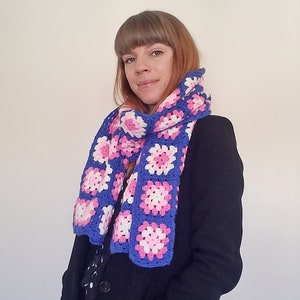 Granny Square Scarf Pattern by hello woollen