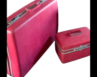 Vintage Pink Luggage Set: Samsonite Royal Traveller Medalist