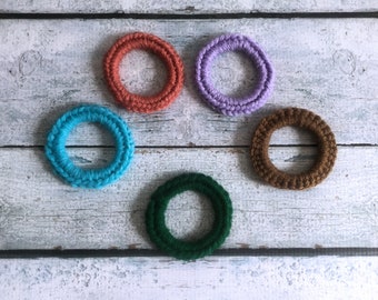 Sophie's Cat Rings // Cat Toys // Ferret Toys // Set of 5 // Random Colors // Recycled Rings // Cat Lovers // Crochet