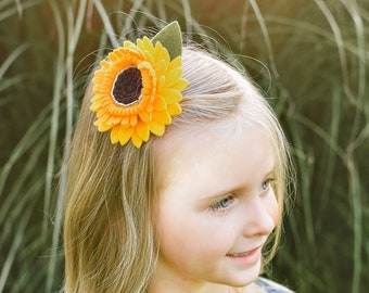 Couronne de tournesol, bandeau tournesol, pince à cheveux tournesol, couronne de fleurs de tournesol, bébé bandeau tournesol, bandeau en feutre robe tournesol