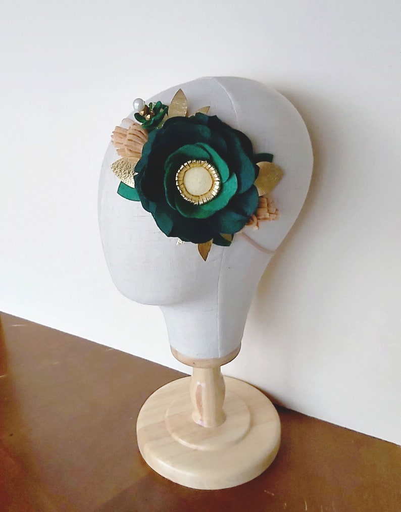 Christmas headpiece baby Girl Holiday crown little girl toddler felt flower crown Christmas headdress Green baby Christmas flower crown