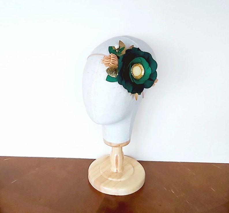 Christmas headpiece baby Girl Holiday crown little girl toddler felt flower crown Christmas headdress Green baby Christmas flower crown