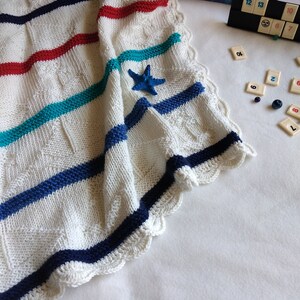 Hand Knit merino baby blanket, Crib blanket, cuddly wool blanket for babies