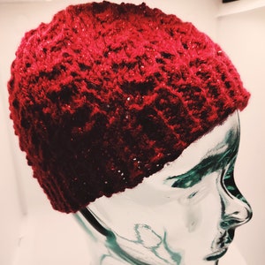 Chispeante, encaje, gorro burdeos
