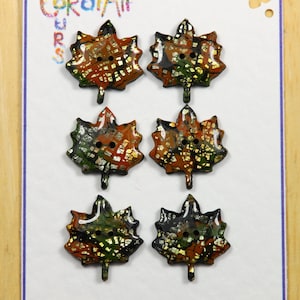 Maple Leaf Buttons - set of 6 in polymer clay with metallic crackle.  Leaf buttons in polymer clay.