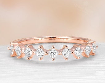 プリンセスカット モアッサナイト ハーフエタニティリング | 14Kローズ