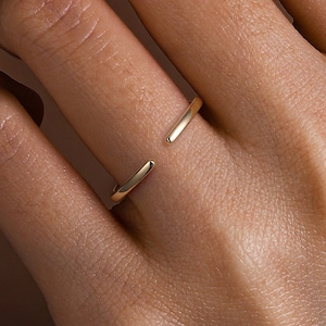 Minimalist Solid Gold Open Wedding Band,Adjustable Gap Ring,Stacking Matching Ring Spacer,Personalized Custom Optional Widths Engraving Ring