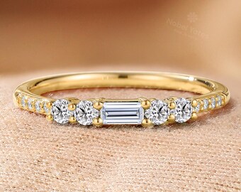 Vintage Baguette-cut Diamond Wedding Band: Yellow Gold Stackable Matching Ring, Anniversary Proposal Ring