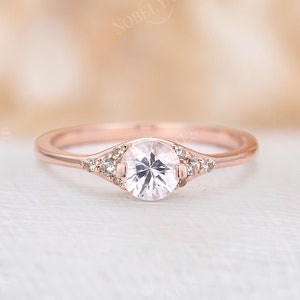 Weißer Saphir Verlobungsring Einzigartiger Verlobungsring Hochzeit Braut Saphir Cluster Ring Vintage Roségold Rundschliff Ring Jahrestag