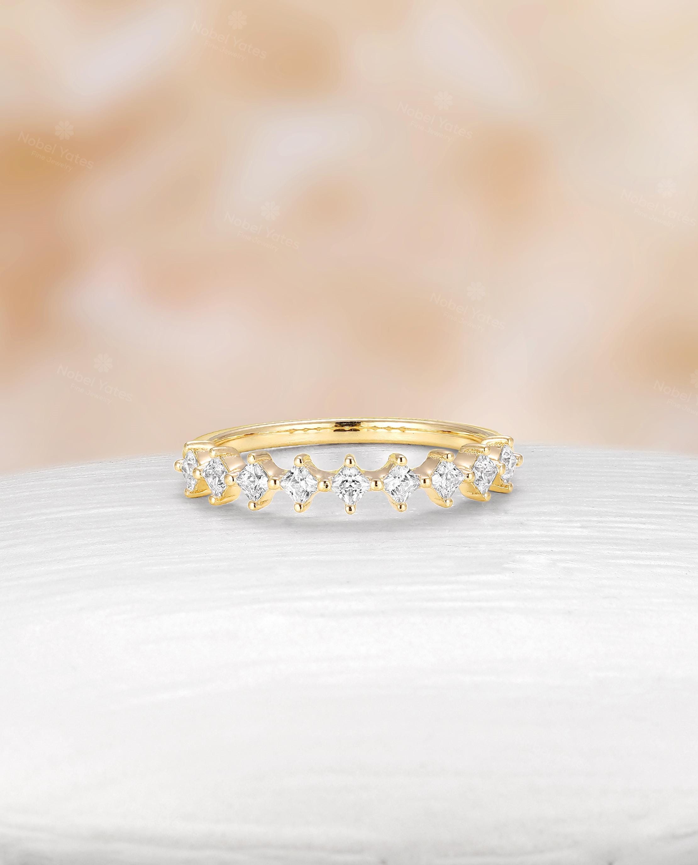 プリンセスカット モアッサナイト ハーフエタニティリング | 14Kローズ