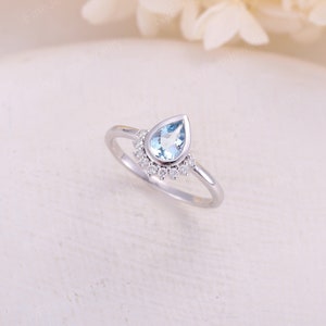 Birnenförmige Aquamarine Verlobungsring Gelbgold Einzigartige Diamant Hälfte Halo Hochzeit Vintage Lünette gesetzt Antiker Braut Jahrestag Ring Bild 4