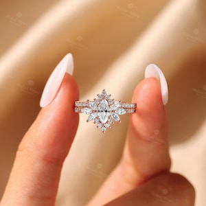 Vintage Marquise Lab-Grown Diamond Engagement Ring Set,Half Eternity Wedding Ring Set,2Pcs 18K Gold Ring,Halo Floral Design Ring Fiancé Ring Lab Grown Diamond