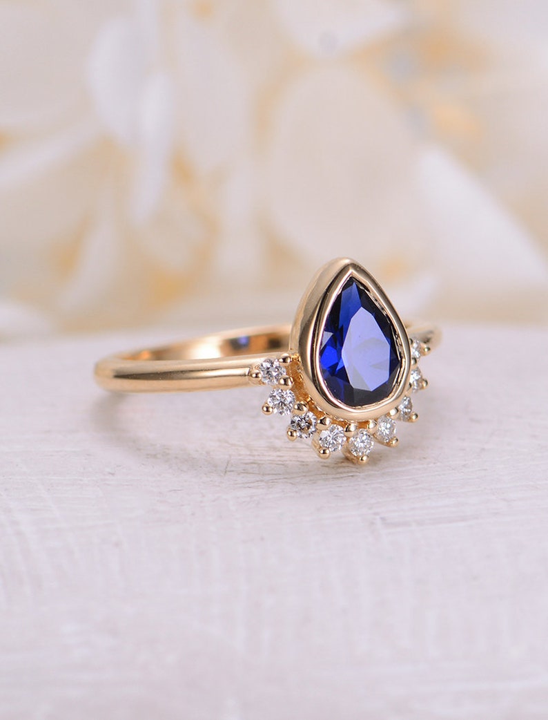 Birnenförmige Aquamarine Verlobungsring Gelbgold Einzigartige Diamant Hälfte Halo Hochzeit Vintage Lünette gesetzt Antiker Braut Jahrestag Ring Lab Sapphire