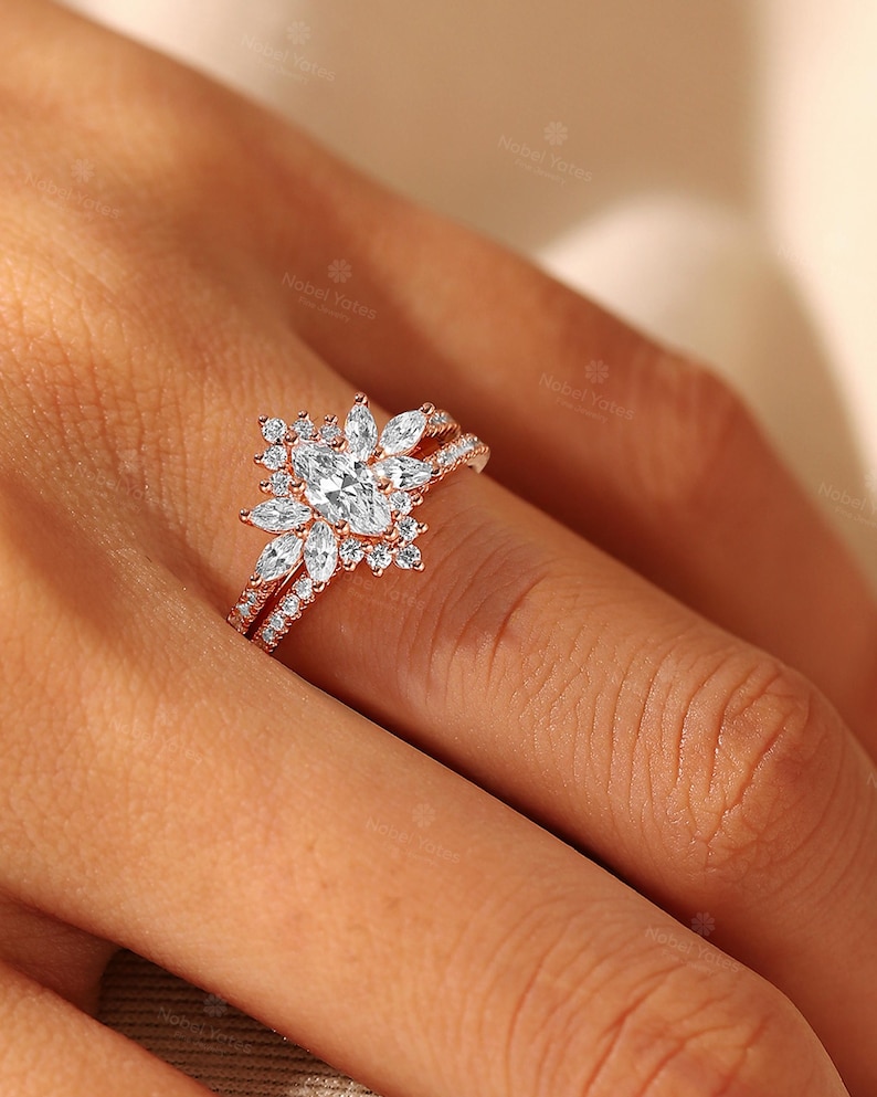 Vintage Marquise Lab-Grown Diamond Engagement Ring Set,Half Eternity Wedding Ring Set,2Pcs 18K Gold Ring,Halo Floral Design Ring Fiancé Ring Moissanite